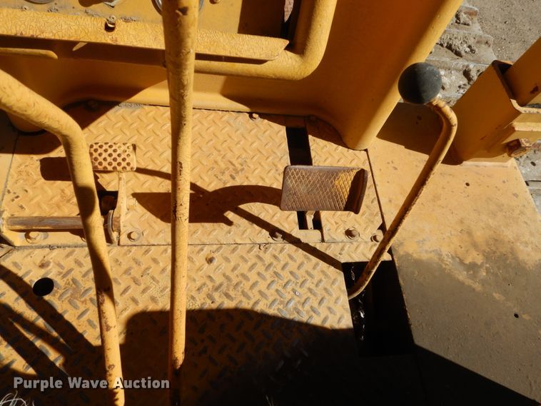 image for item DC8843 Dresser TD15C  dozer