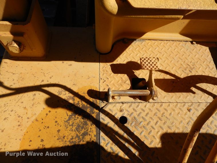 image for item DC8843 Dresser TD15C  dozer