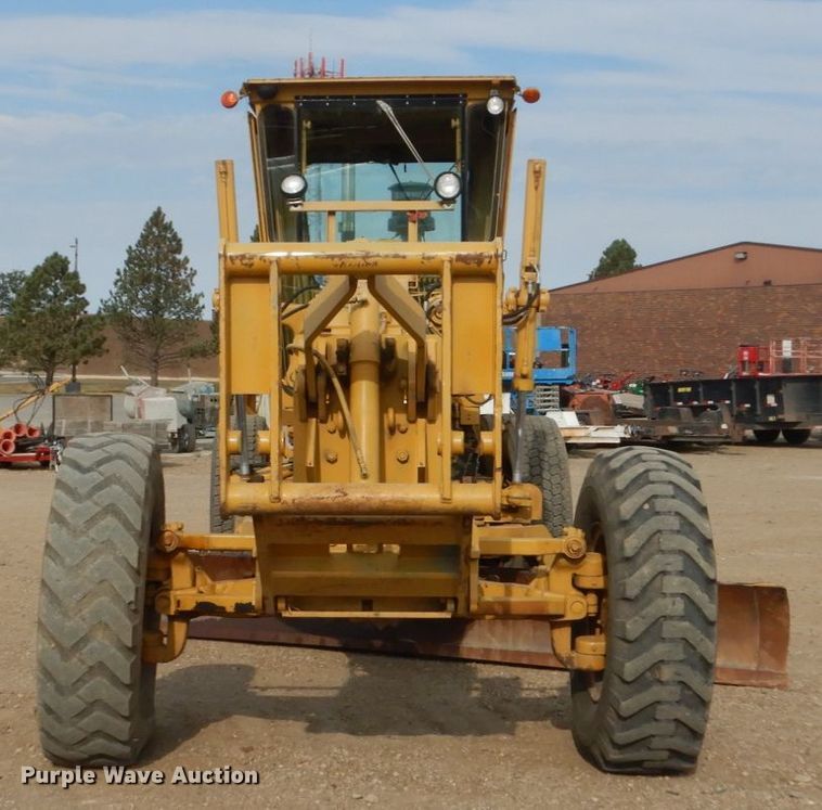 image for item DC8850 1975 Caterpillar 140G  motor grader