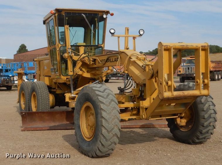 image for item DC8850 1975 Caterpillar 140G  motor grader