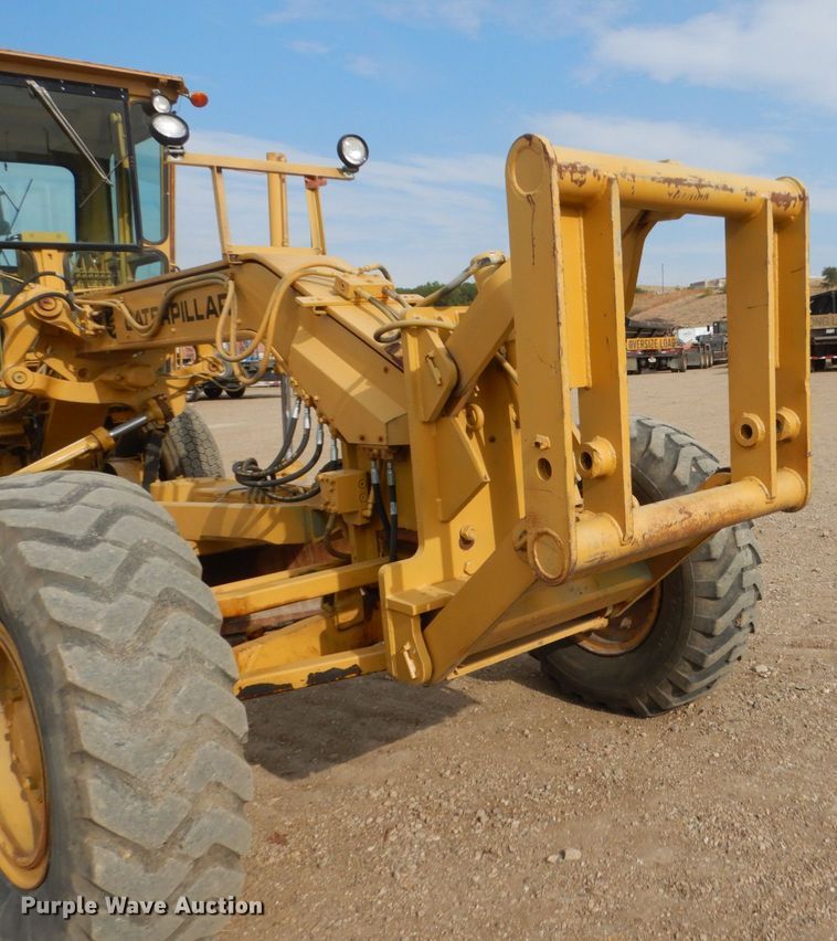 image for item DC8850 1975 Caterpillar 140G  motor grader