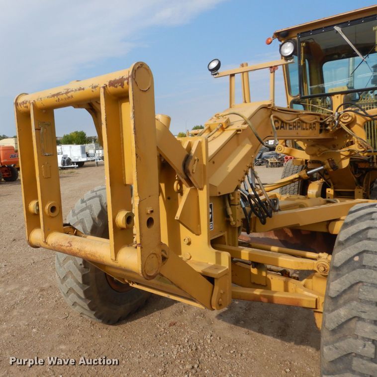 image for item DC8850 1975 Caterpillar 140G  motor grader