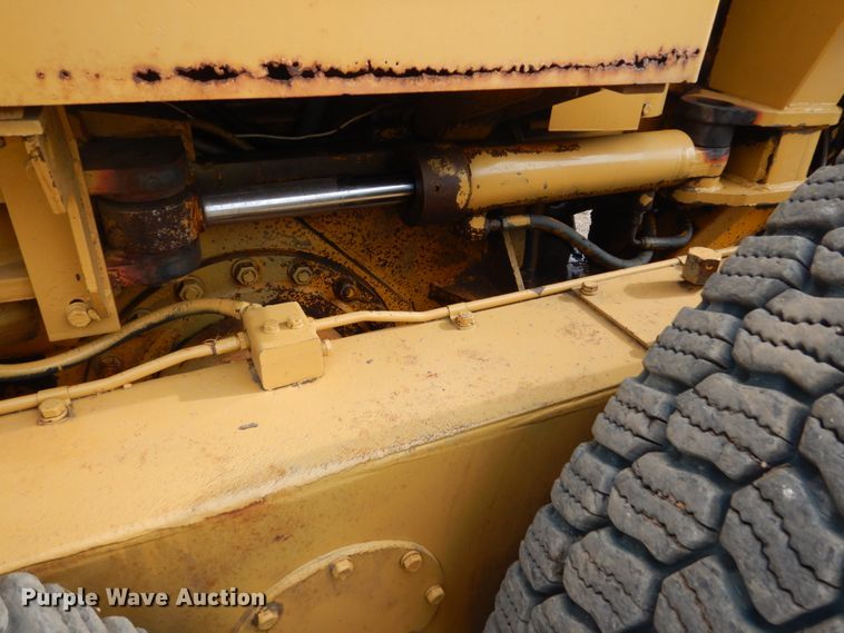 image for item DC8850 1975 Caterpillar 140G  motor grader