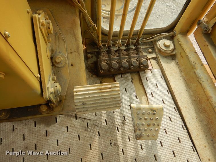 image for item DC8850 1975 Caterpillar 140G  motor grader