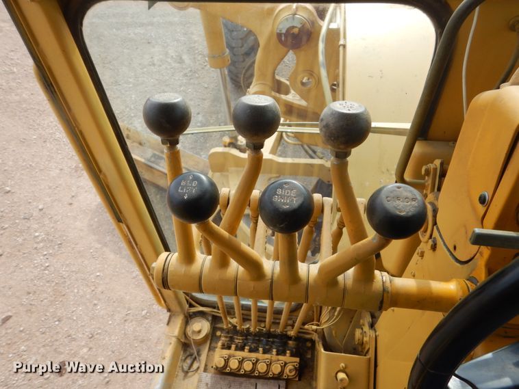 image for item DC8850 1975 Caterpillar 140G  motor grader