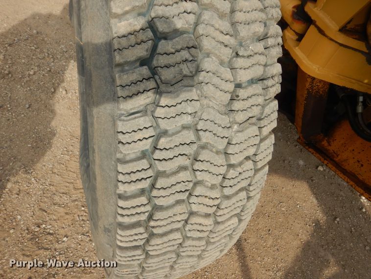 image for item DC8850 1975 Caterpillar 140G  motor grader