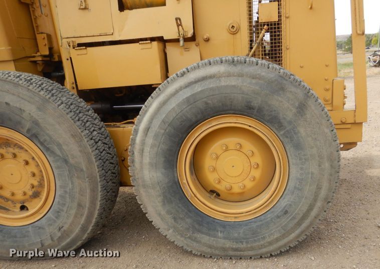 image for item DC8850 1975 Caterpillar 140G  motor grader