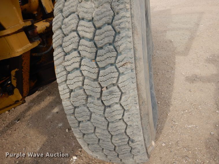 image for item DC8850 1975 Caterpillar 140G  motor grader