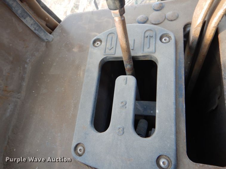 image for item DC8888 1990 Caterpillar D4H  dozer