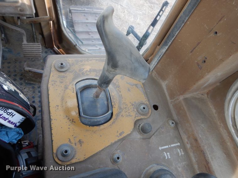 image for item DC8888 1990 Caterpillar D4H  dozer