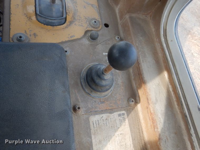 image for item DC8888 1990 Caterpillar D4H  dozer