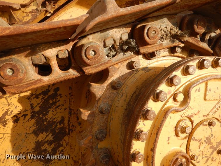 image for item DC8888 1990 Caterpillar D4H  dozer