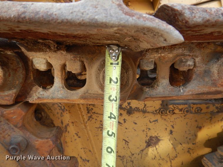 image for item DC8888 1990 Caterpillar D4H  dozer