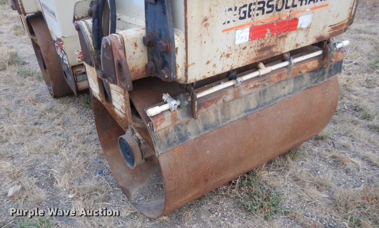image for item DC8895 1997 Ingersoll Rand DD-24  vibratory double drum roller