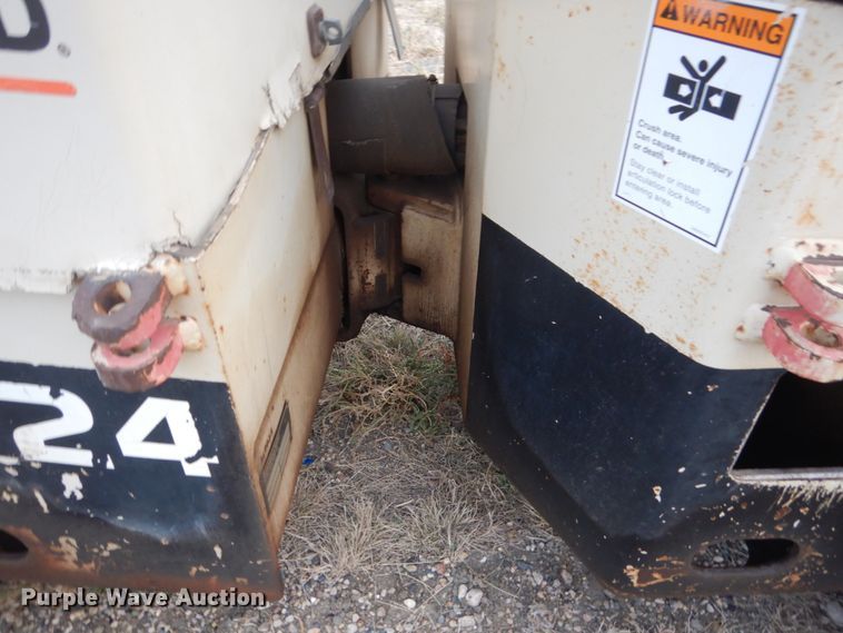 image for item DC8895 1997 Ingersoll Rand DD-24  vibratory double drum roller