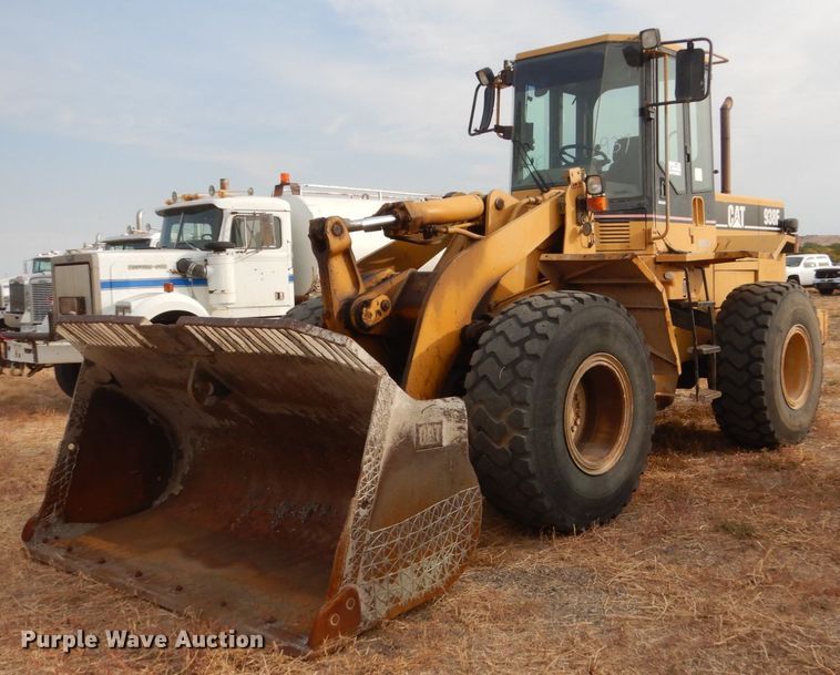 image for item DC8906 1996 Caterpillar 938F  wheel loader