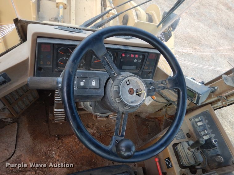 image for item DC8906 1996 Caterpillar 938F  wheel loader