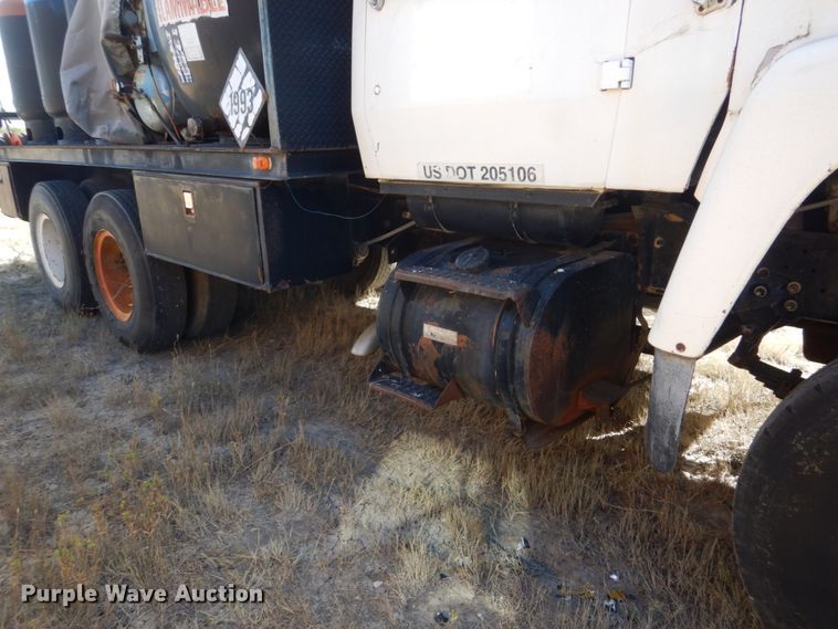 image for item DC8914 1979 Ford 9000  fuel truck