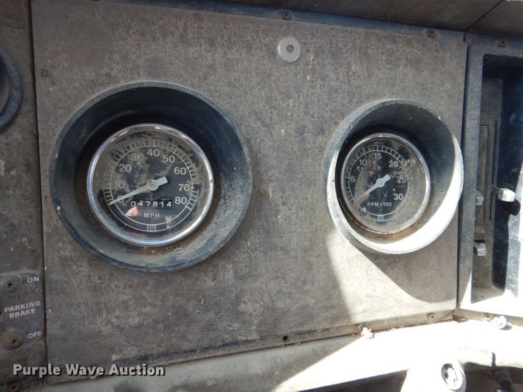 image for item DC8914 1979 Ford 9000  fuel truck