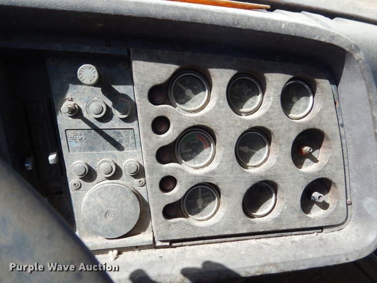 image for item DC8914 1979 Ford 9000  fuel truck