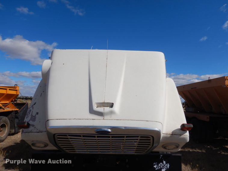 image for item DC8914 1979 Ford 9000  fuel truck