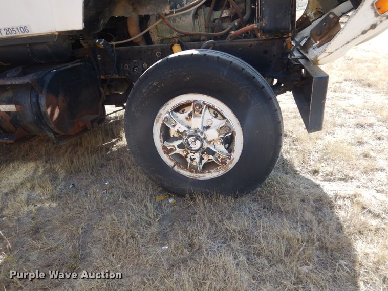 image for item DC8914 1979 Ford 9000  fuel truck