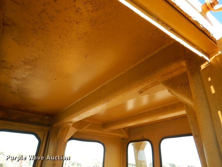 image for item DC8917 1974 Caterpillar D9G dozer