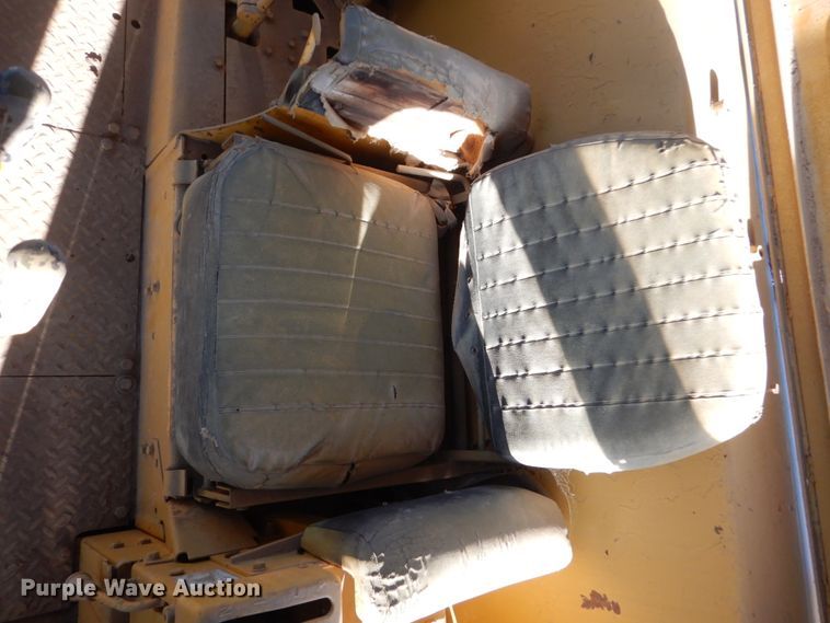 image for item DC8917 1974 Caterpillar D9G dozer