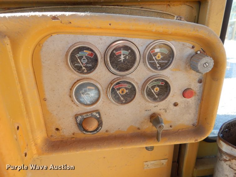 image for item DC8917 1974 Caterpillar D9G dozer