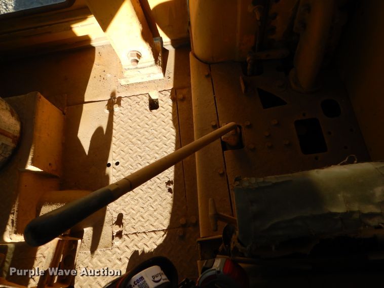 image for item DC8917 1974 Caterpillar D9G dozer