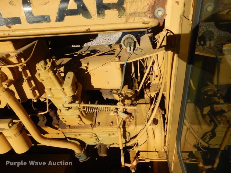 image for item DC8917 1974 Caterpillar D9G dozer