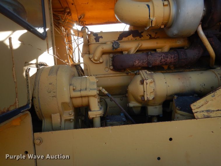 image for item DC8917 1974 Caterpillar D9G dozer