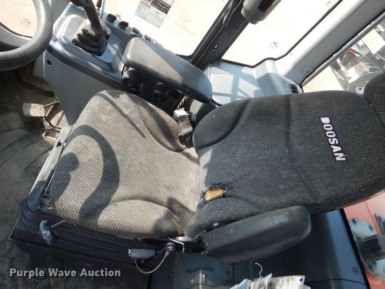 image for item DC8945 2014 Doosan DL250-3  wheel loader