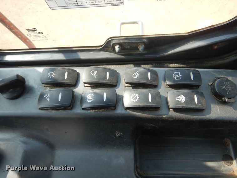 image for item DC8945 2014 Doosan DL250-3  wheel loader