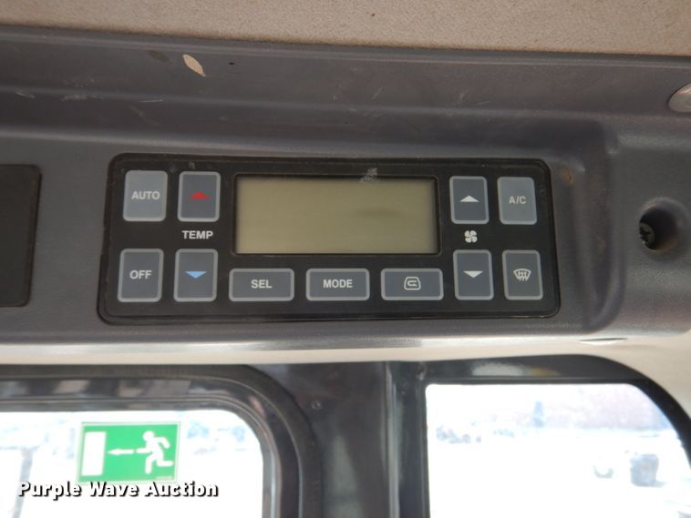 image for item DC8945 2014 Doosan DL250-3  wheel loader