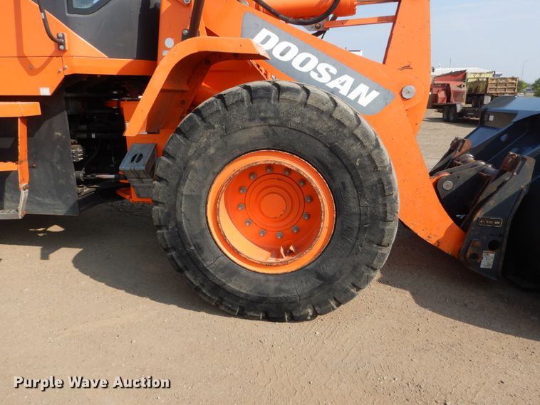 image for item DC8945 2014 Doosan DL250-3  wheel loader
