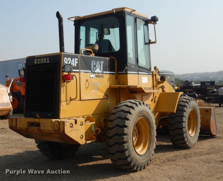 image for item DC8946 1996 Caterpillar 924F  wheel loader