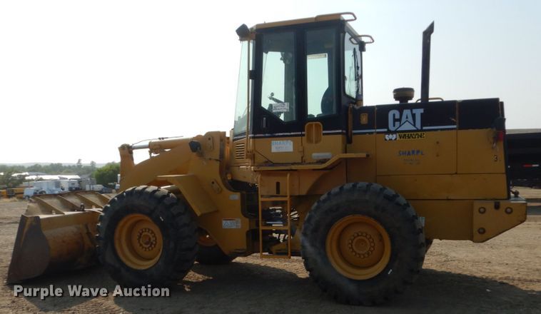 image for item DC8946 1996 Caterpillar 924F  wheel loader