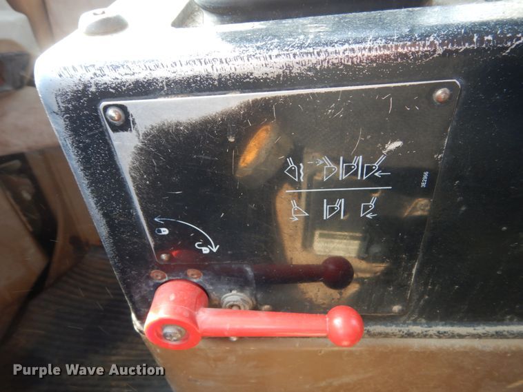 image for item DC8946 1996 Caterpillar 924F  wheel loader