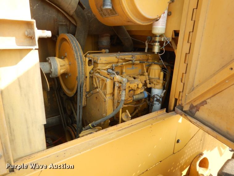 image for item DC8946 1996 Caterpillar 924F  wheel loader