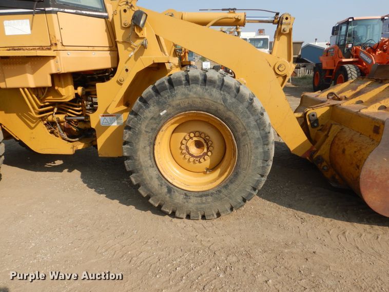 image for item DC8946 1996 Caterpillar 924F  wheel loader