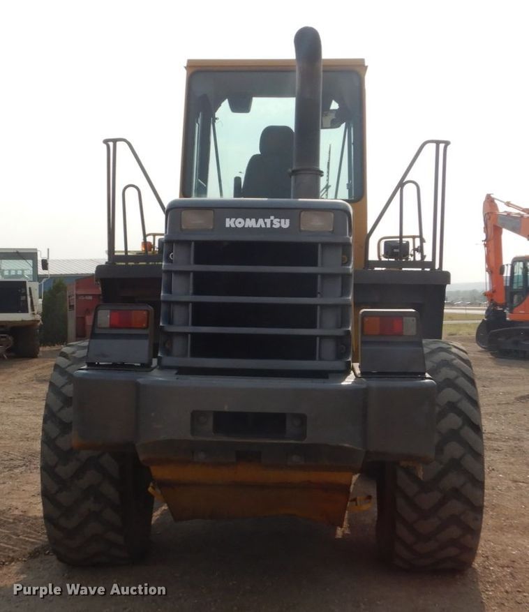 image for item DC8952 1998 Komatsu WA320-3  wheel loader