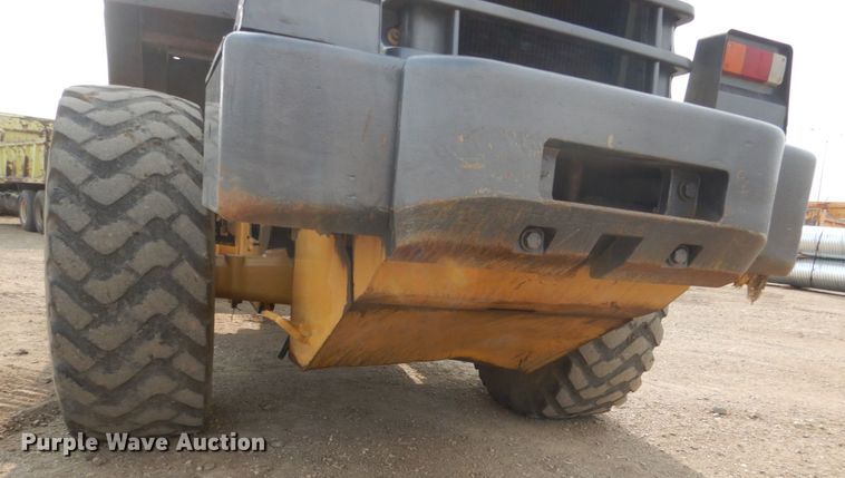 image for item DC8952 1998 Komatsu WA320-3  wheel loader