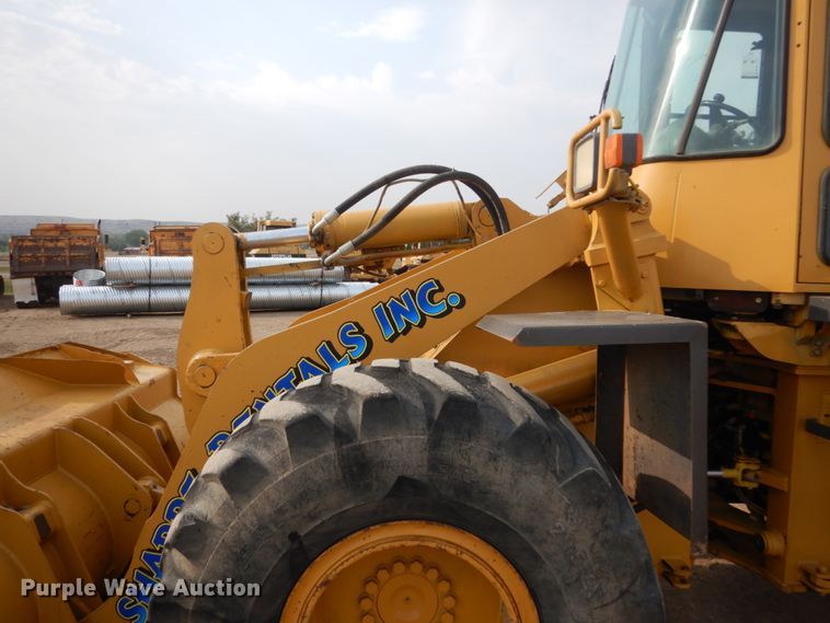 image for item DC8952 1998 Komatsu WA320-3  wheel loader