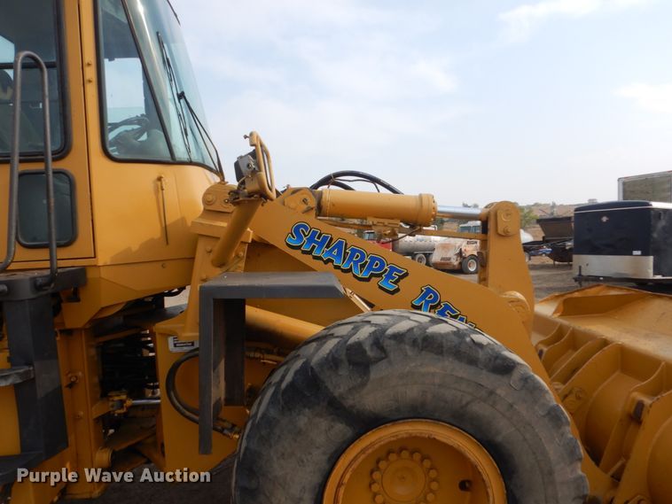 image for item DC8952 1998 Komatsu WA320-3  wheel loader