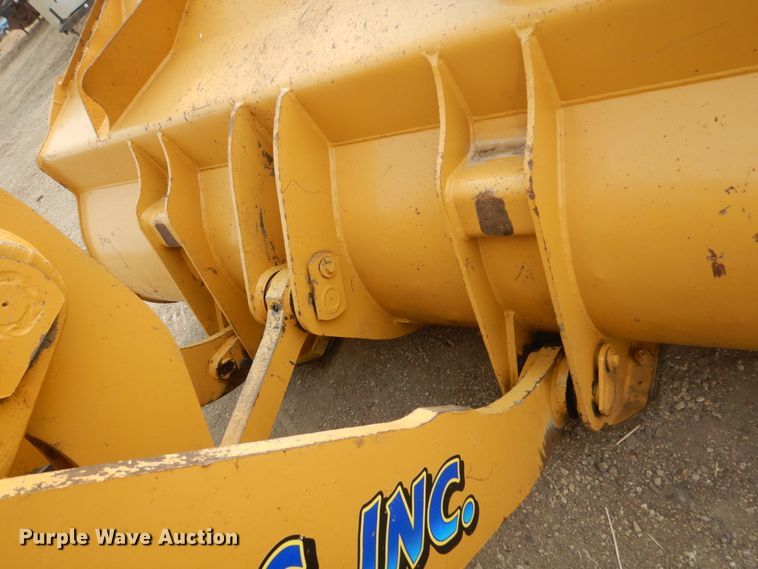 image for item DC8952 1998 Komatsu WA320-3  wheel loader