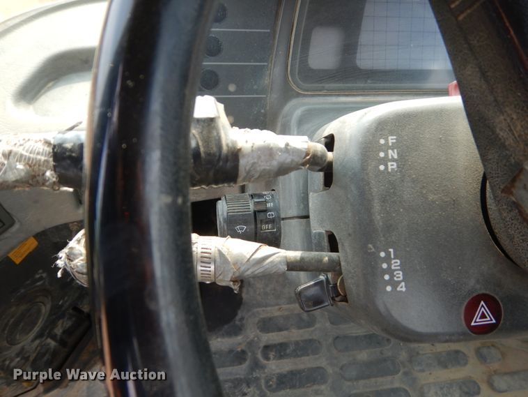 image for item DC8952 1998 Komatsu WA320-3  wheel loader