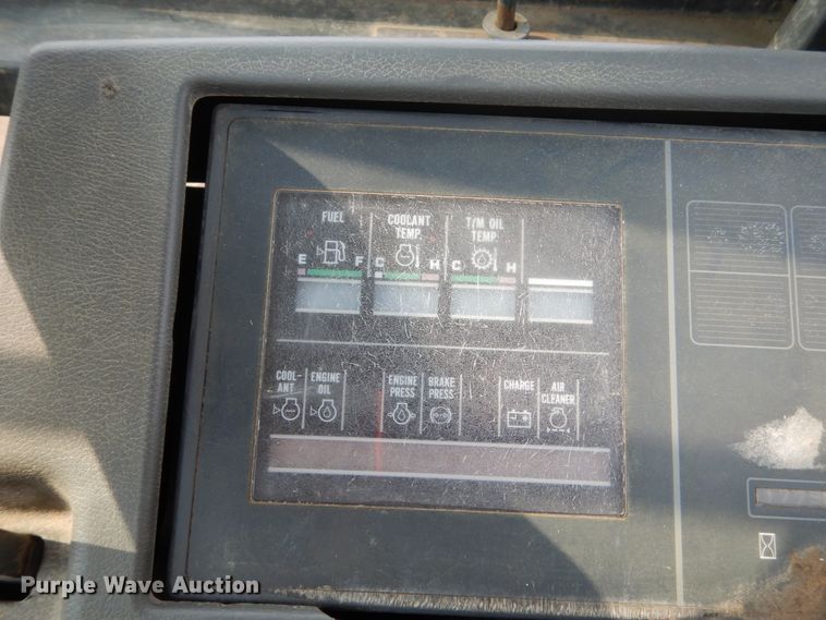 image for item DC8952 1998 Komatsu WA320-3  wheel loader