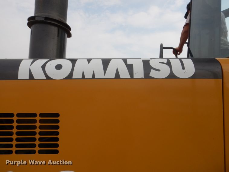 image for item DC8952 1998 Komatsu WA320-3  wheel loader