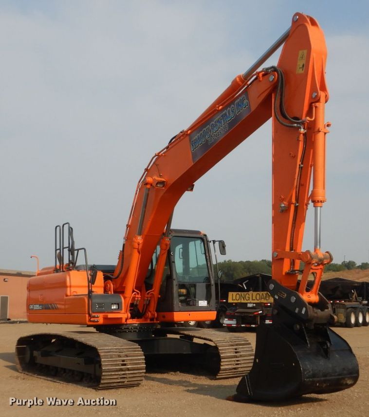image for item DC8953 2014 Doosan DX225LC-3  excavator
